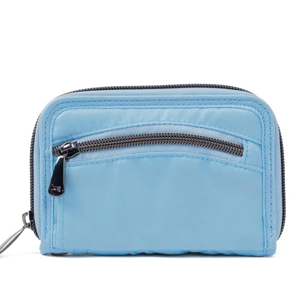 Lug Legacy Collection Rodeo RFID
Wallet in Bubble Blue - Picture 3 of 4